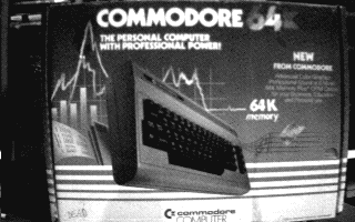 [Picture of standard C64 box]
